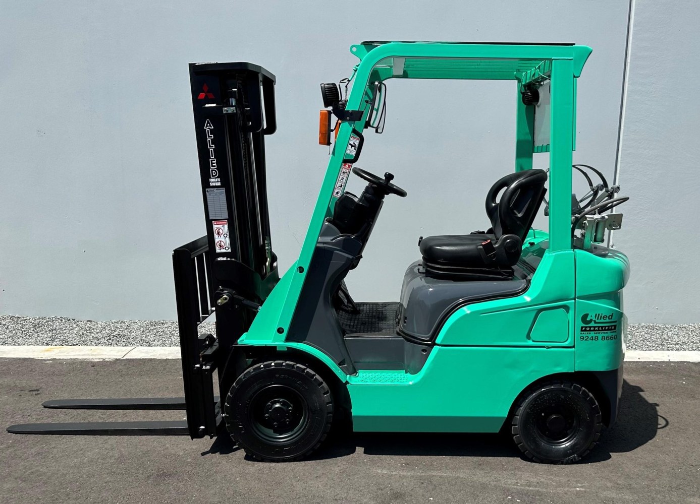 Иллюстрация модели MITSUBISHI FG18NT